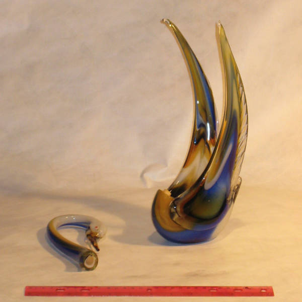 Murano swan glass art sculpture broken